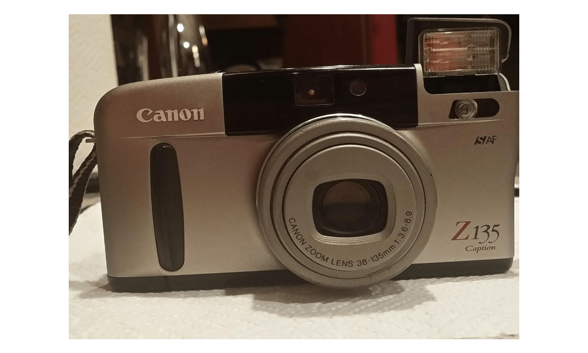  Canon Sure Shot Z135 Zoom 35mm Camera