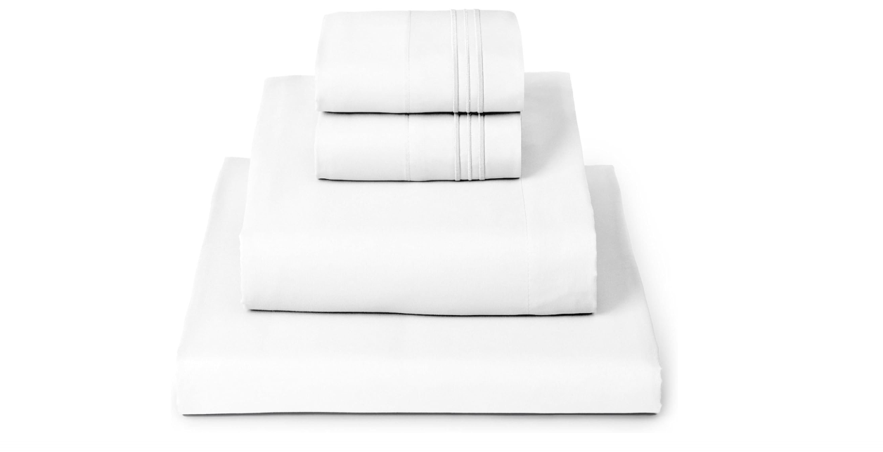 Mellanni Full Sheets Set - 4 PC Iconic Collection Bedding - Hotel Luxury, Extra Soft, Cooling Bed Sheets - Wrinkle, Fade, Stain Resistant (Full, White)
