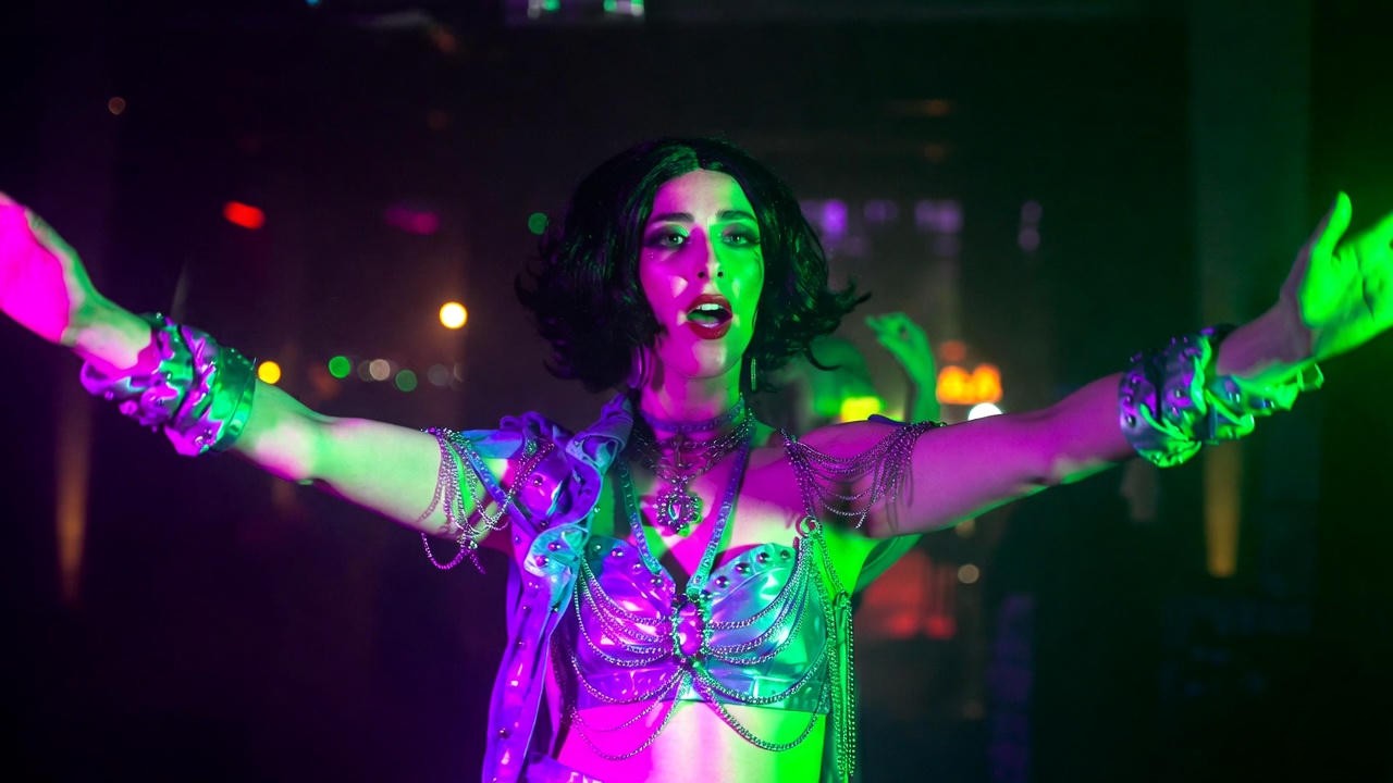 Gabby Beans as Mercutio delivering the Queen Mab speech – 2024 Broadway Romeo and Juliet