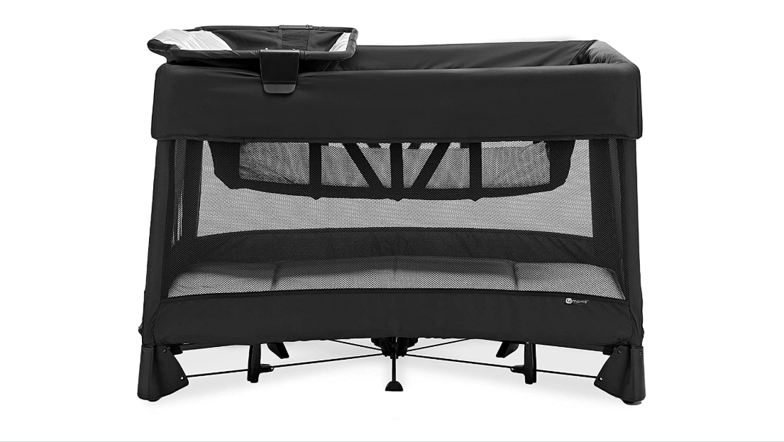 4moms Breeze Plus Portable Playard with Removable Bassinet and Baby Changing Station, Easy One-Handed Setup, from The Makers of The mamaRoo