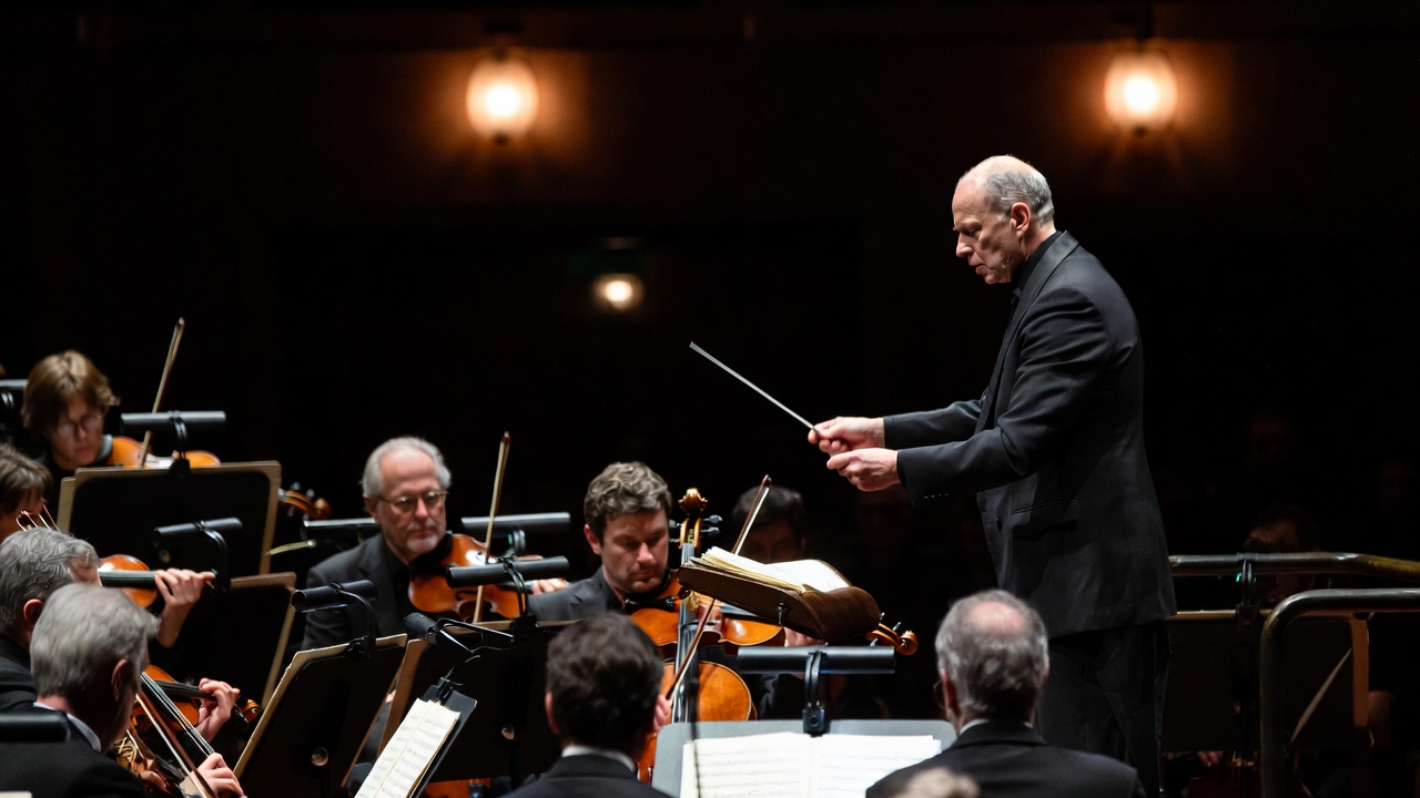 John Adams conducting the Metropolitan Opera Orchestra in Antony and Cleopatra