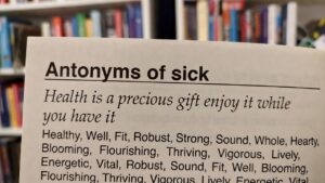 antonyms of sick