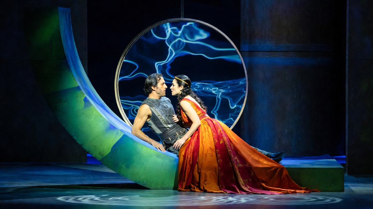 Emotional mirror scene with Antony and Cleopatra in John Adams' opera at Metropolitan Opera 2025, highlighting intimate vocal moments and water projections