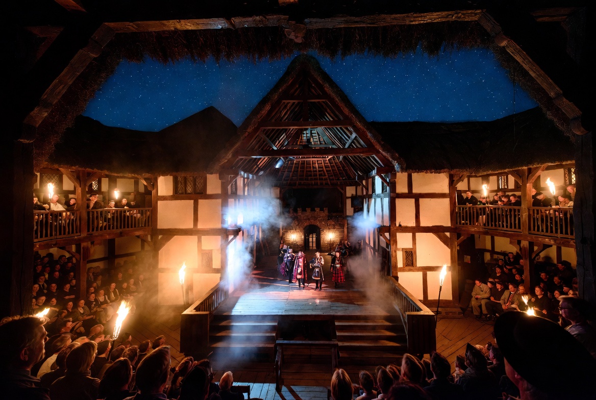 Macbeth Act 2 Scene 1 historical context Globe Theatre night staging 160