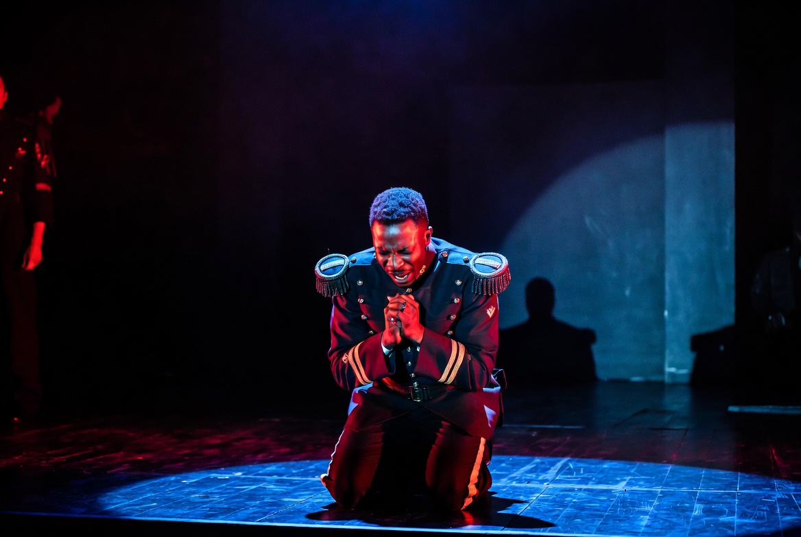 Modern interpretation of Othello by William Shakespeare Black actor stage performance race and jealousy themes