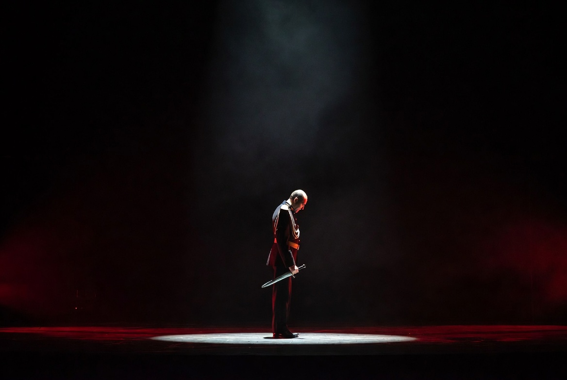 Othello’s final moment symbolizing tragic downfall and self-realization