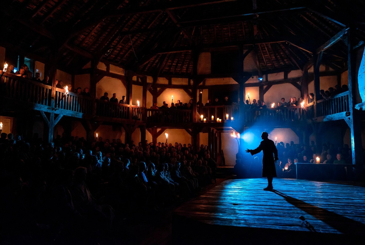 macbeth act 2 sc 1 globe theatre staging reconstruction 1606 night performance