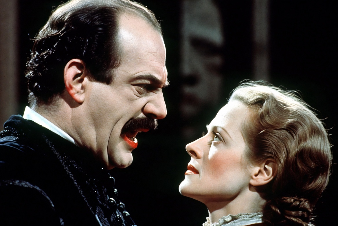 Maggie Smith and Laurence Olivier in the intense 1965 film production of Othello.